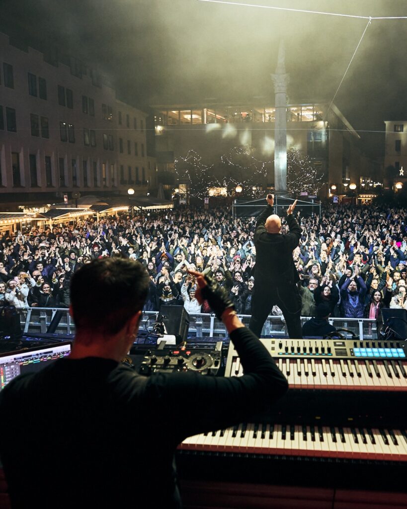 Concerto Eiffel 65 dal palco